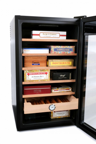 Хьюмидор-шкаф Howard Miller с электронным управлением на 500 сигар фото 3