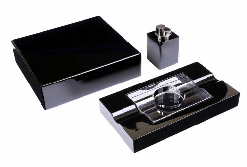 Настольный набор сигарных аксессуаров Howard Miller