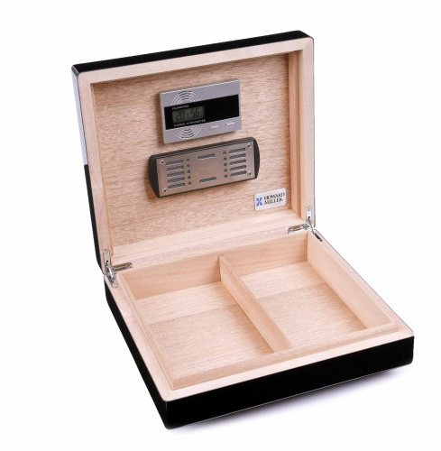 Хьюмидор Howard Miller на 30 сигар, Черный лак фото 2